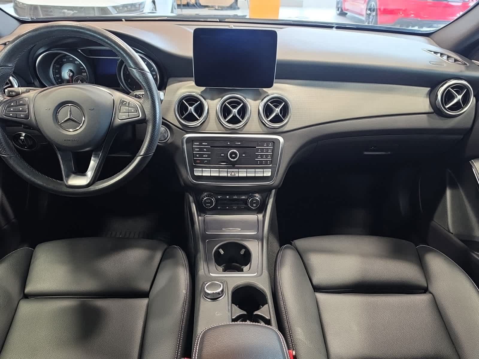 Used 2019 Mercedes-Benz GLA 250 4MATIC image 31