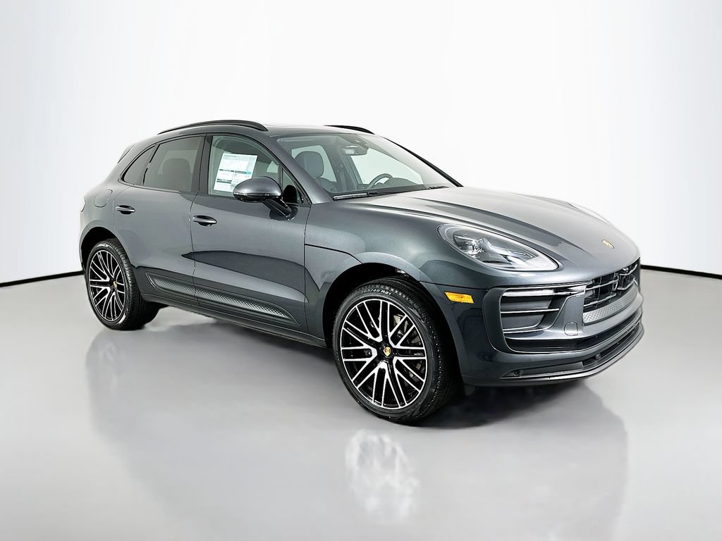 Certified 2026 Porsche Macan AWD/4WD image 7