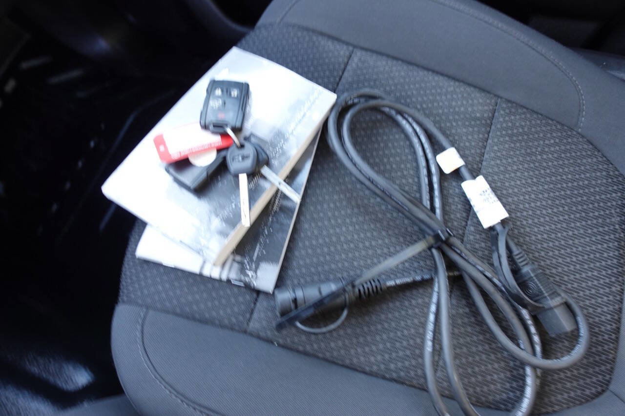 Used 2022 Chevrolet Silverado 2500 W/T w/ WT Convenience Package AWD/4WD image 38