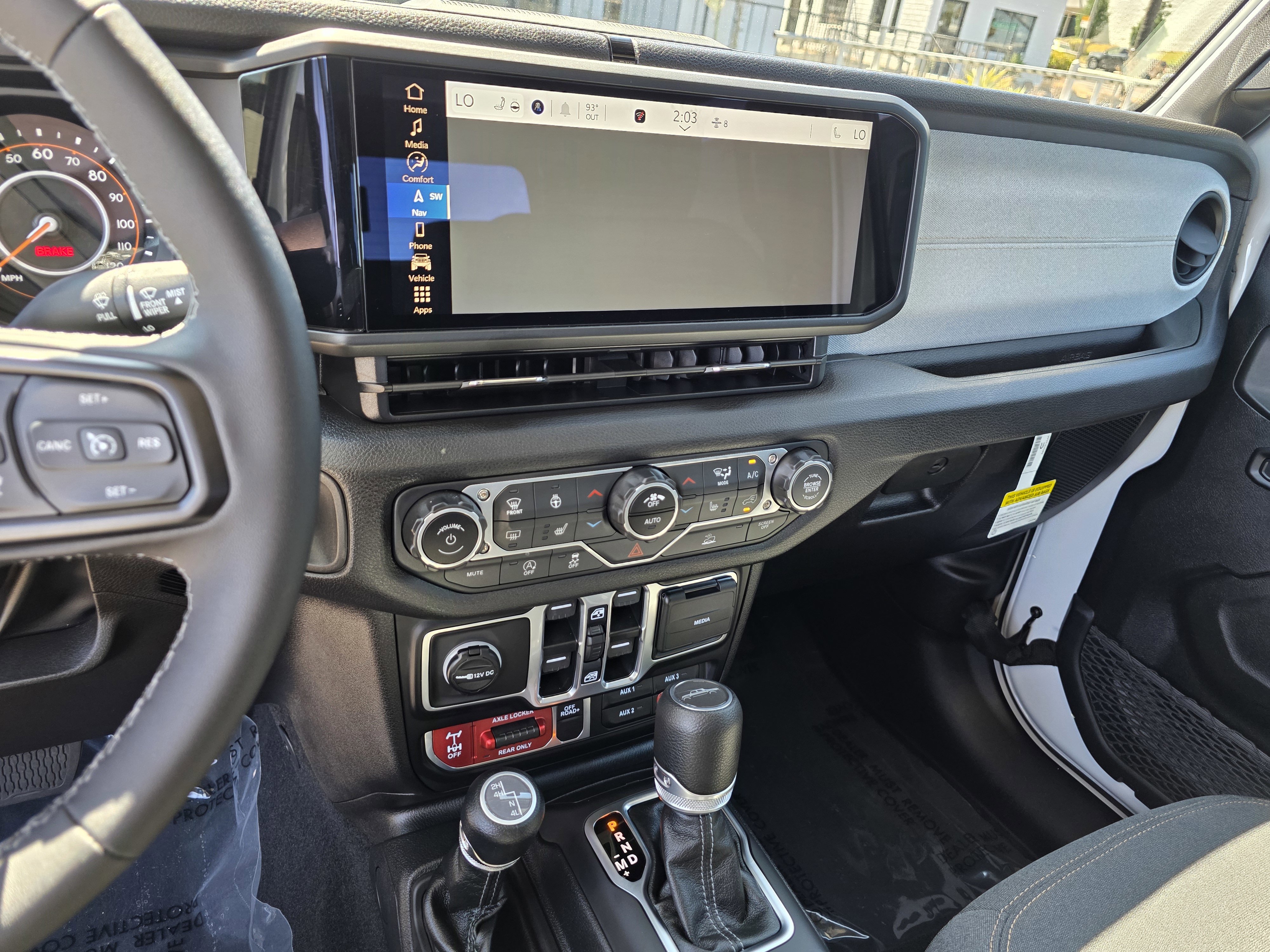 New 2025 Jeep Gladiator Willys image 14