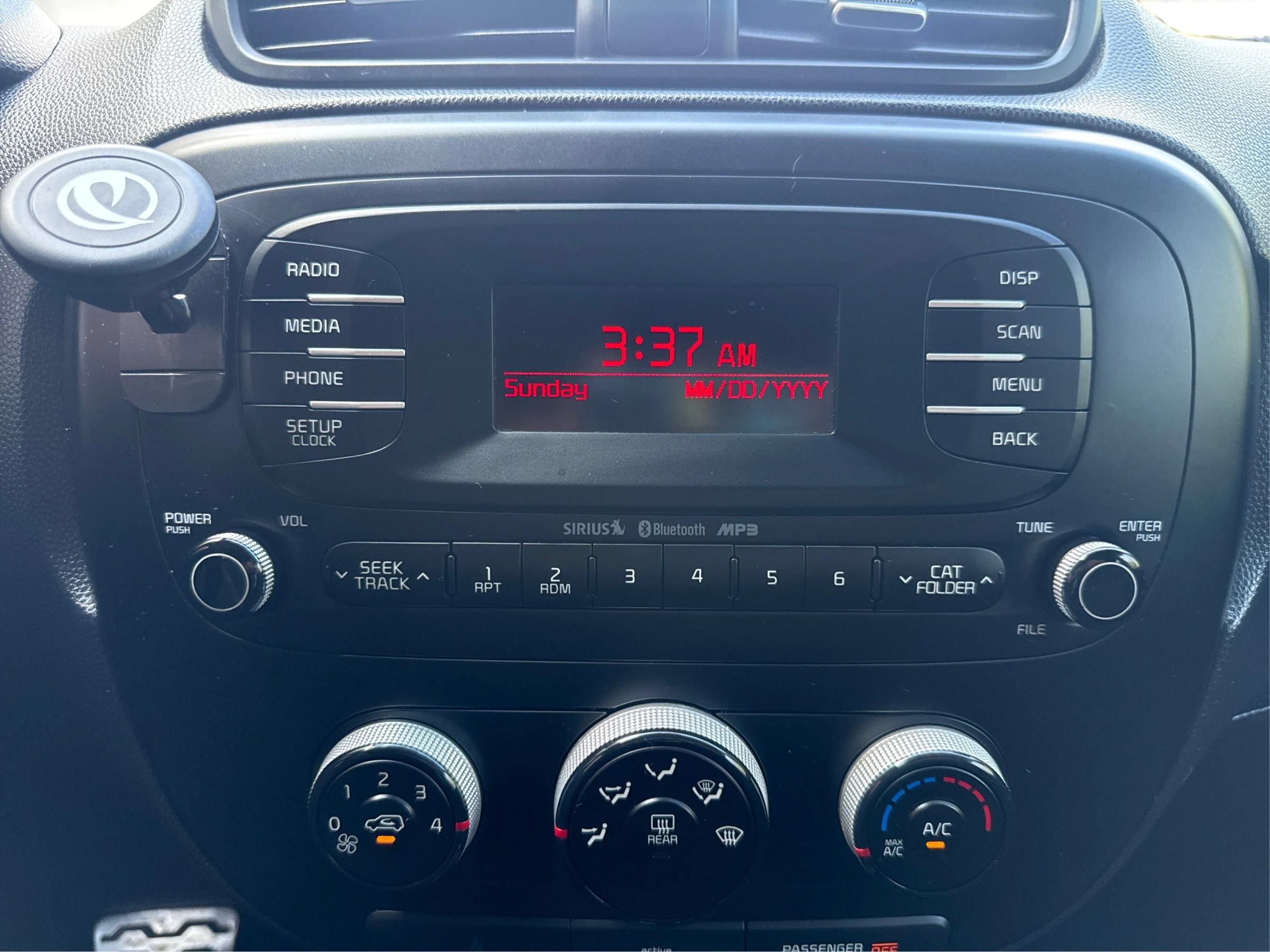 Used 2014 Kia Soul + FWD image 15
