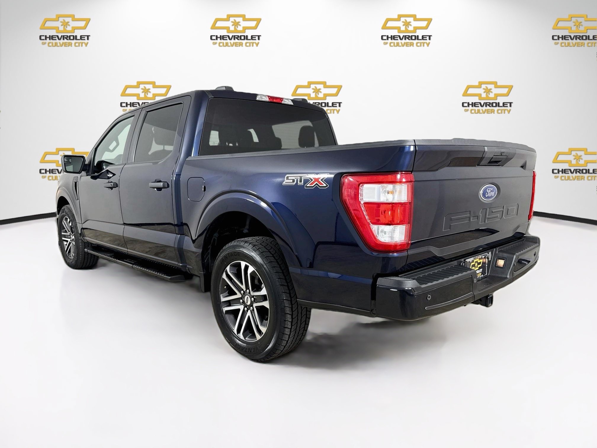 Used 2023 Ford F150 XL w/ STX Appearance Package RWD image 6