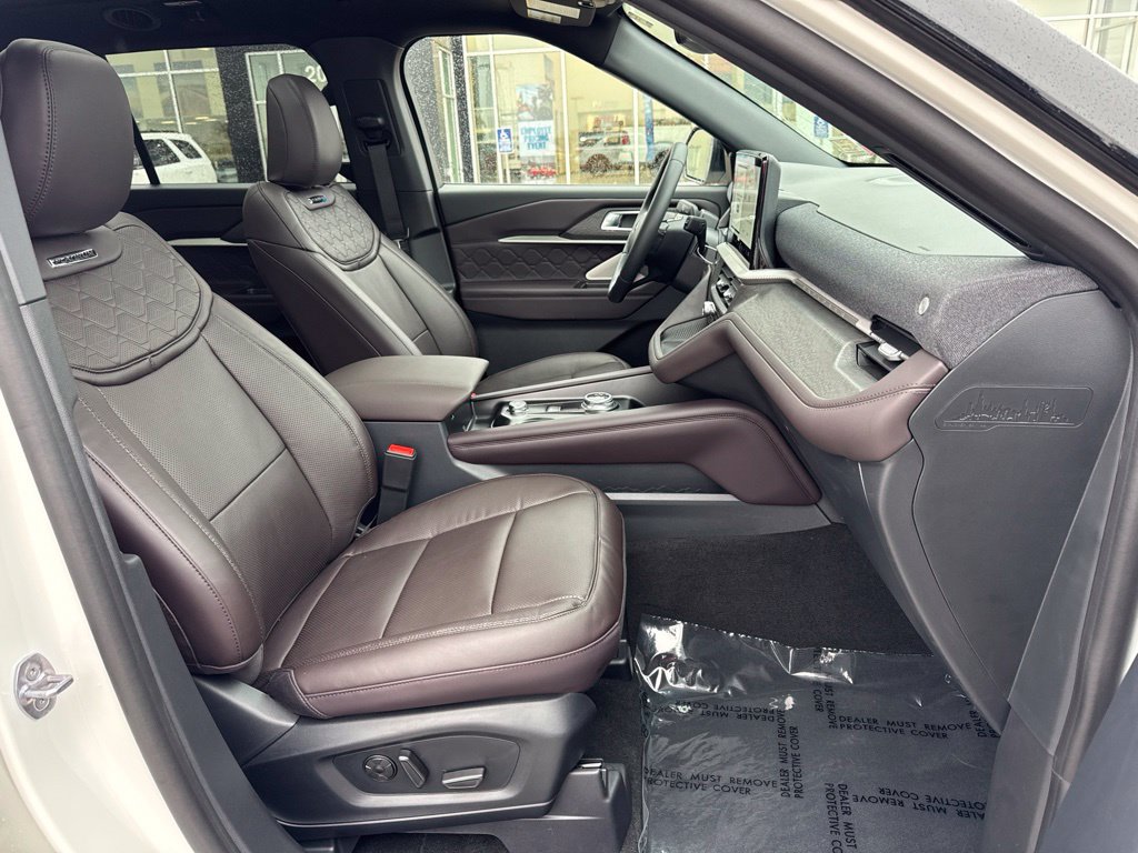 New 2027 Ford Explorer Platinum w/ LUX Leather Package AWD/4WD image 12