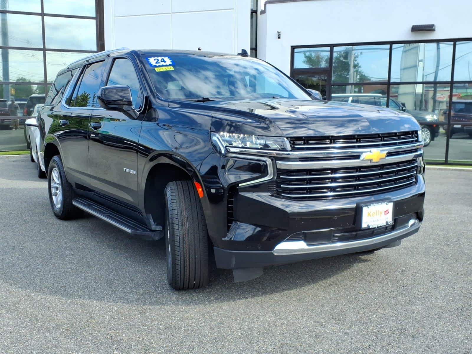 Used 2024 Chevrolet Tahoe LT AWD/4WD image 3