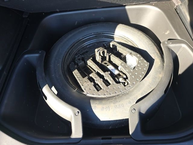 Used 2021 Jeep Grand Cherokee Laredo X image 23