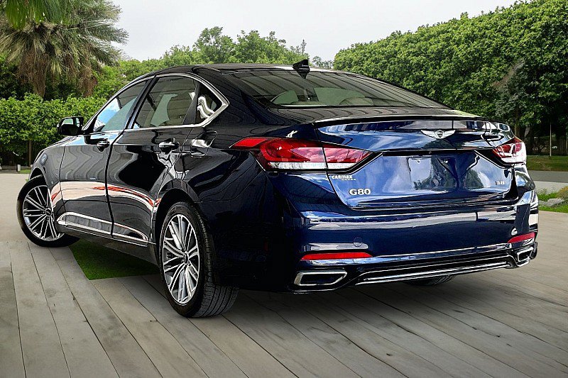 Used 2020 Genesis G80 3.8 RWD image 9