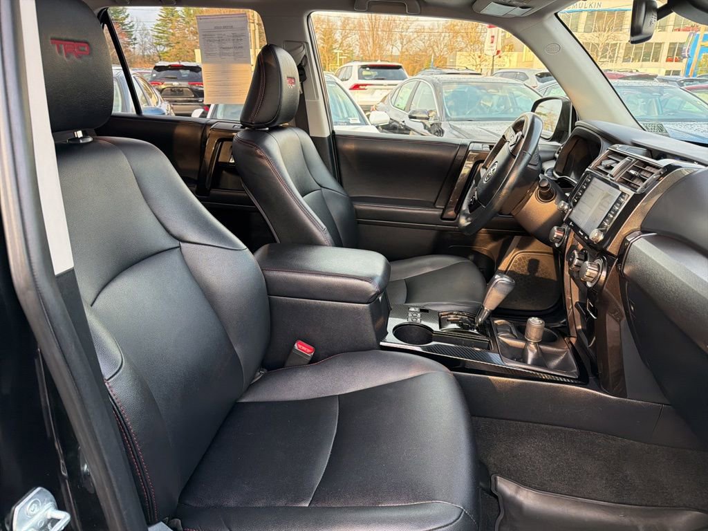 Used 2021 Toyota 4Runner Venture w/ Moonroof Package AWD/4WD image 11