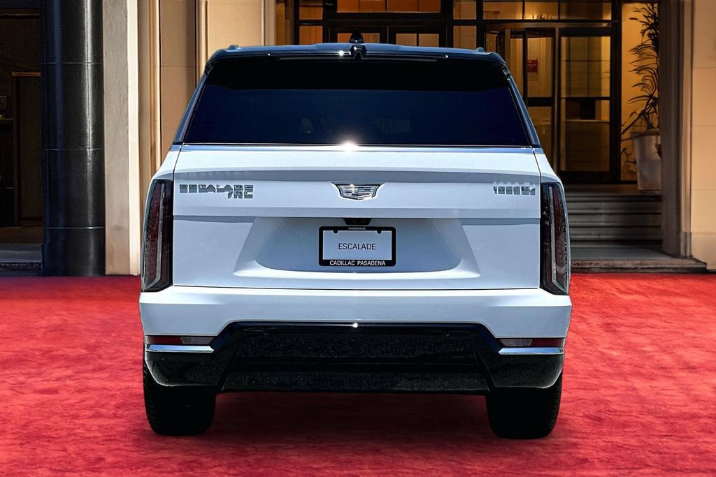 New 2026 Cadillac Escalade IQL Luxury w/ LPO, Floor Liner Package AWD/4WD image 5