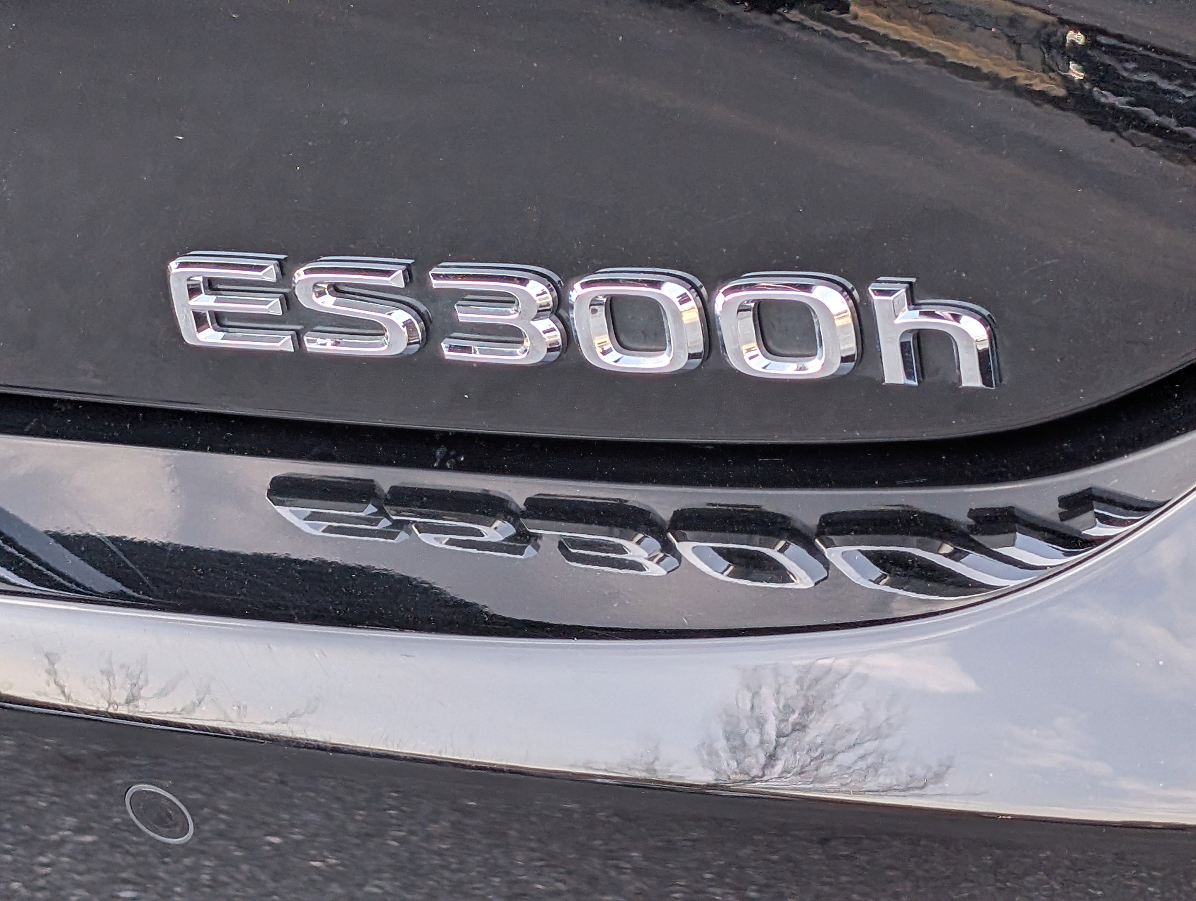 Certified 2025 Lexus ES 300h 300h image 9