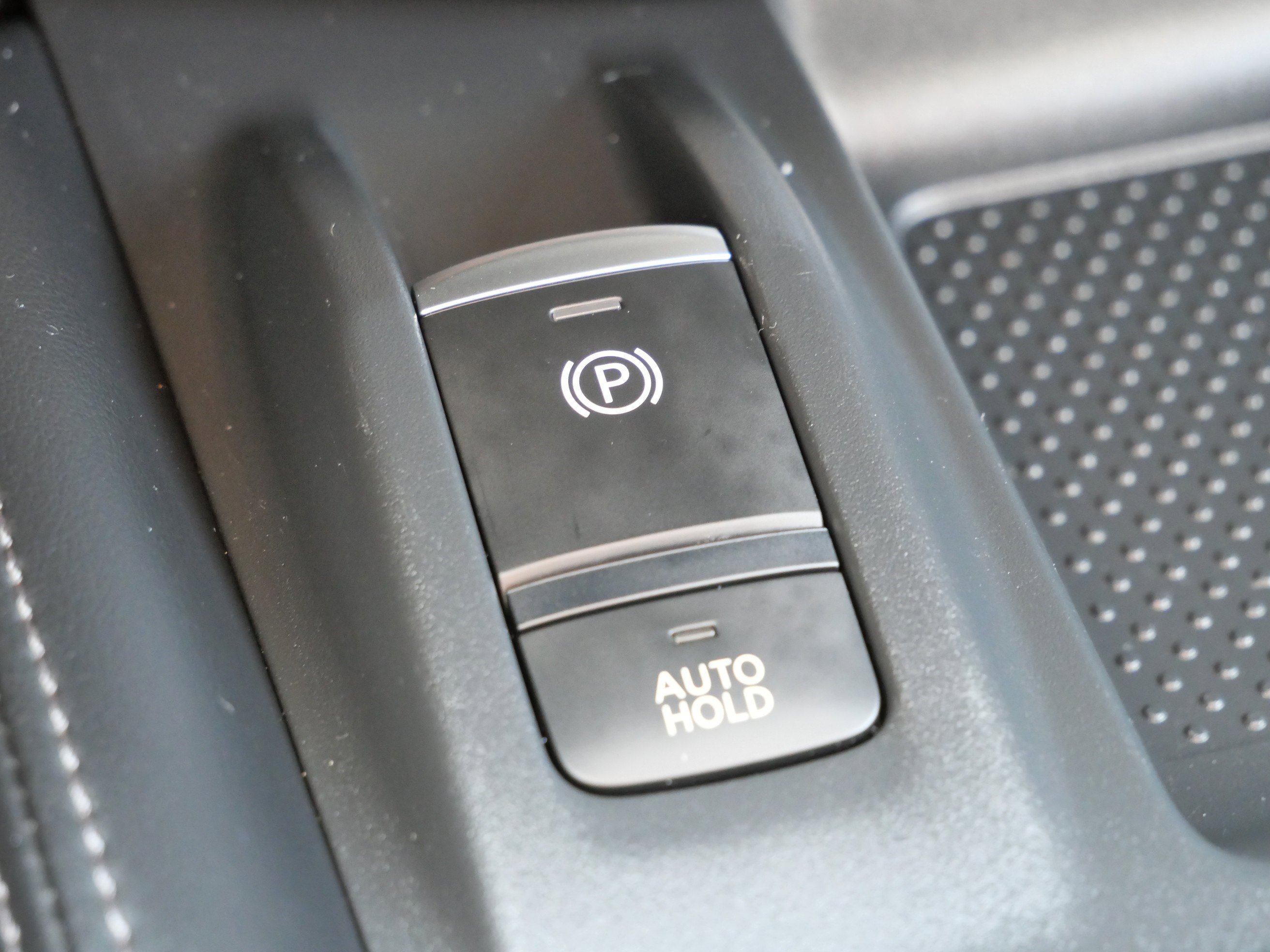 Used 2020 Nissan Rogue SL w/ Premium Package image 28