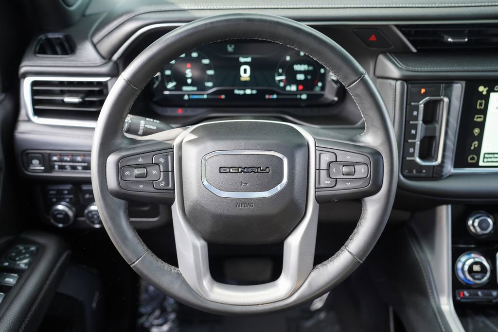 Used 2024 GMC Yukon XL Denali image 30