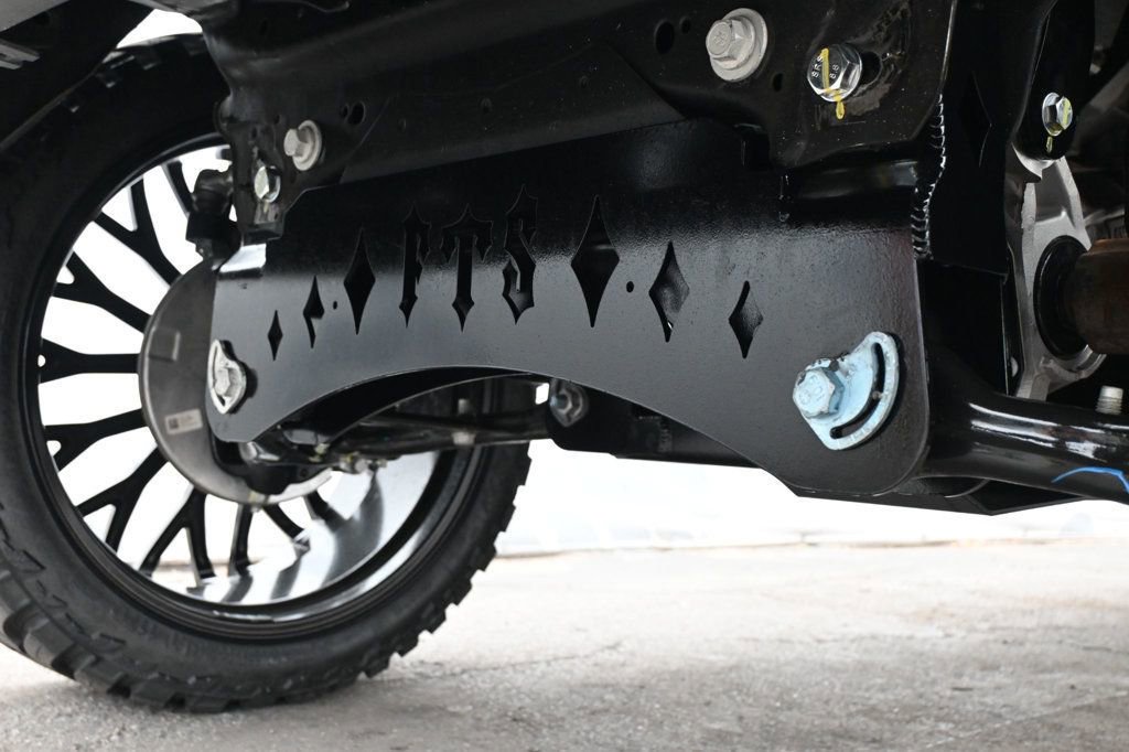 Used 2025 GMC Sierra 1500 Elevation w/ Elevation Premium Package image 8