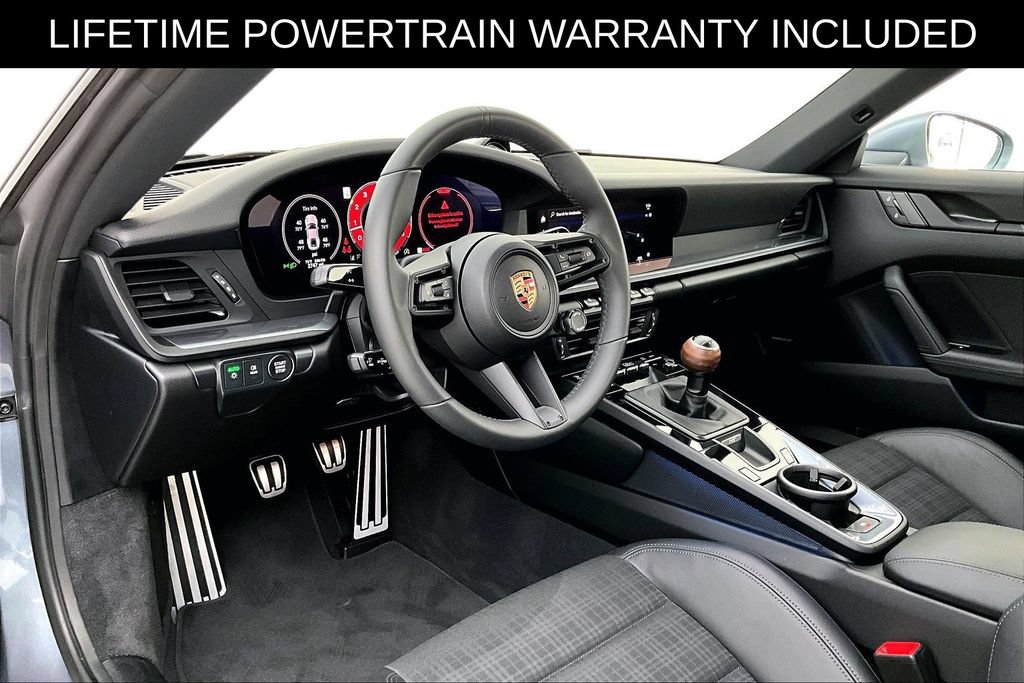 Used 2025 Porsche 911 Carrera T RWD image 16