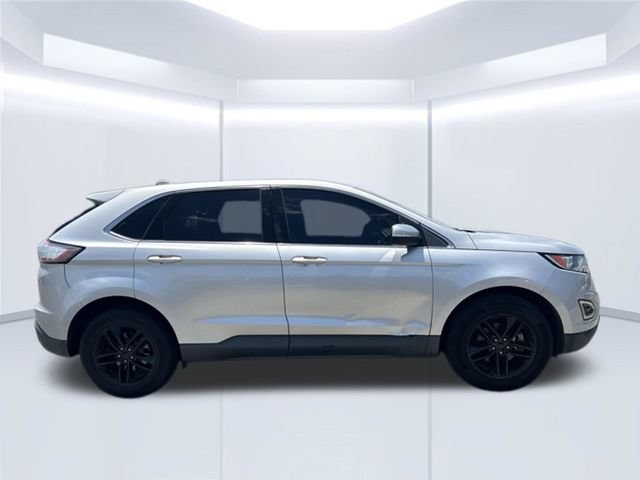 Used 2018 Ford Edge SEL w/ Ford Safe & Smart Package FWD image 5