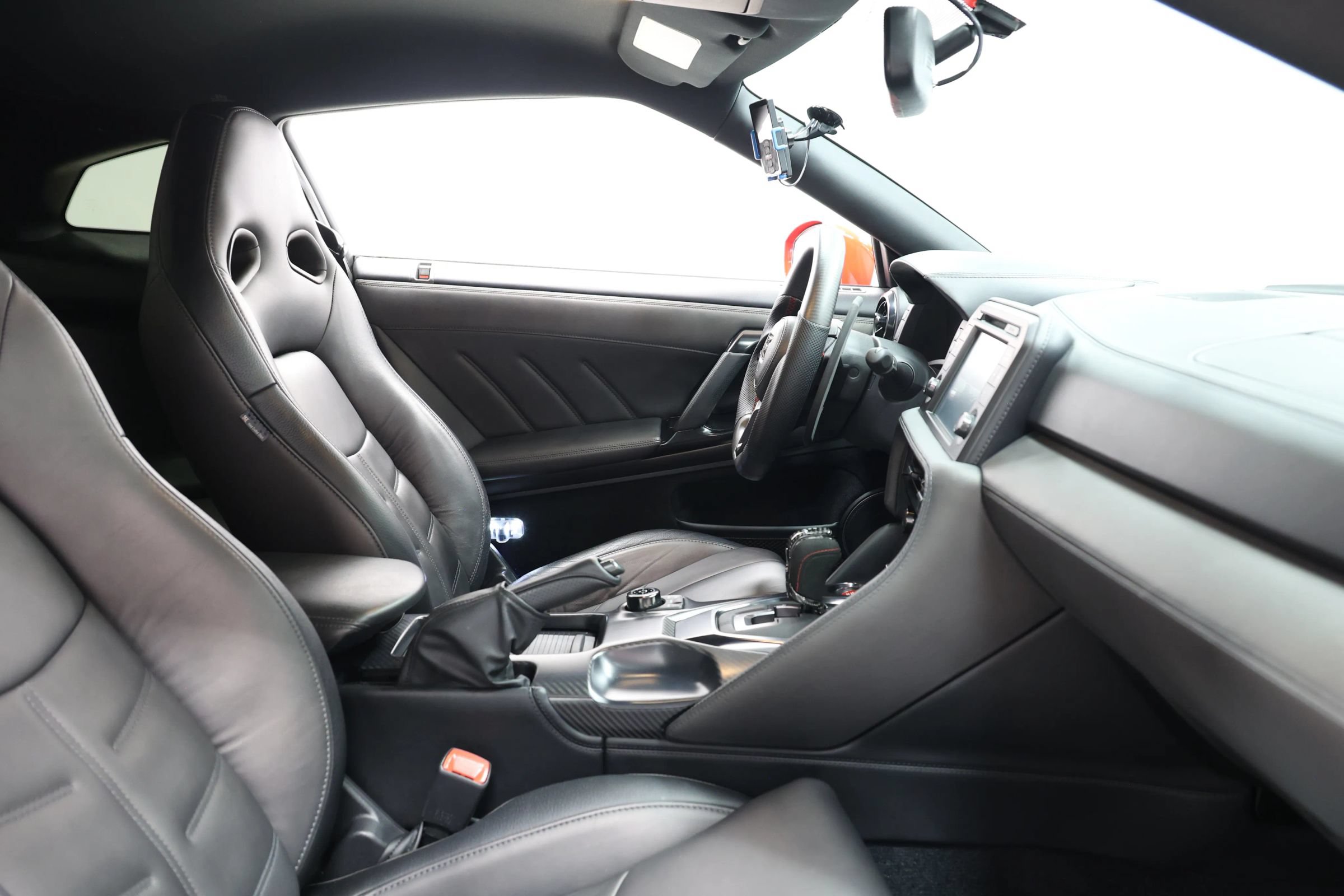 Used 2019 Nissan GT-R Premium w/ Premium Interior Package AWD/4WD image 85