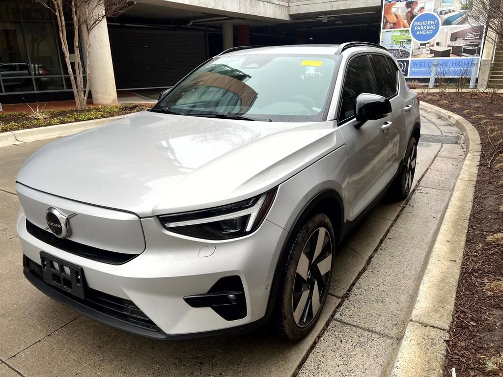 Used 2023 Volvo XC40 Recharge Ultimate