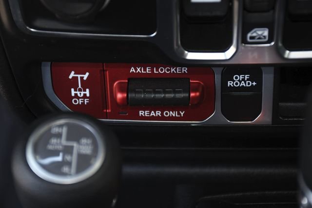 Used 2024 Jeep Wrangler Willys image 14