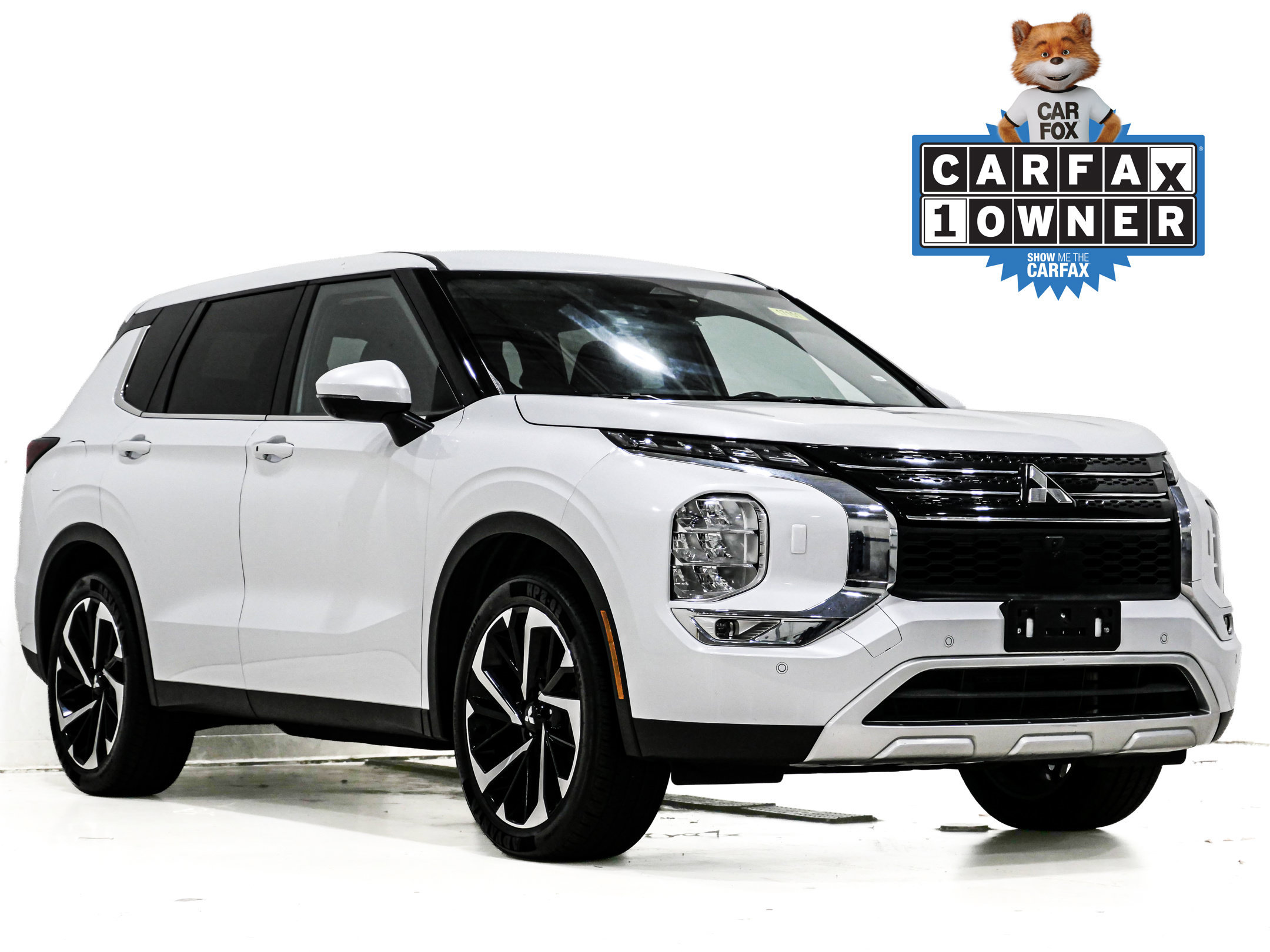 Used 2024 Mitsubishi Outlander AWD image 1