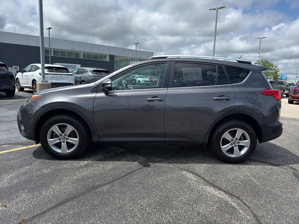 Used 2015 Toyota RAV4 XLE AWD/4WD image 6