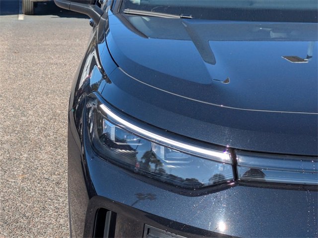 New 2026 Volkswagen Tiguan SE image 10