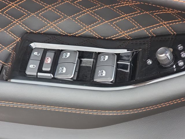 Used 2023 Jeep Grand Cherokee Summit AWD/4WD image 30
