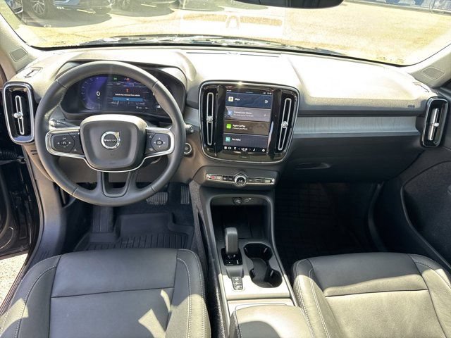 Certified 2025 Volvo XC40 B5 Core w/ Protection Package Premier AWD/4WD image 24