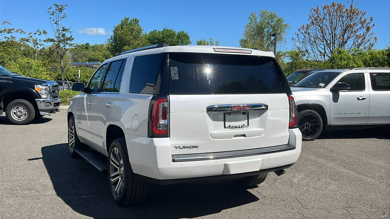 Used 2018 GMC Yukon Denali w/ Denali Ultimate Package AWD/4WD image 6