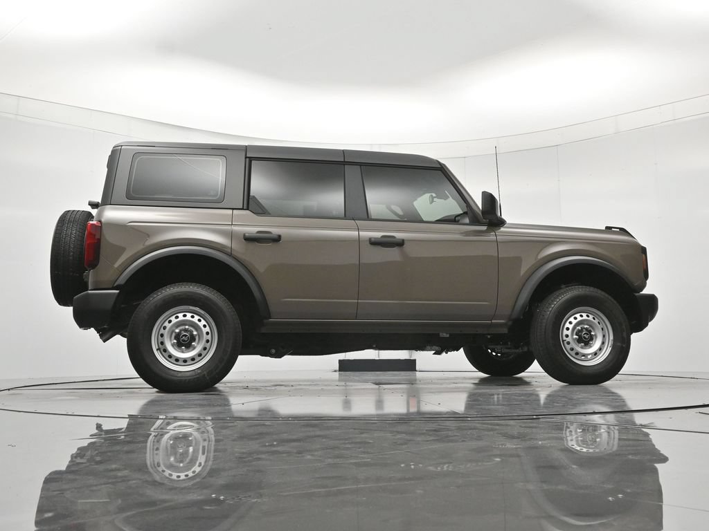 New 2026 Ford Bronco 4-Door AWD/4WD image 39