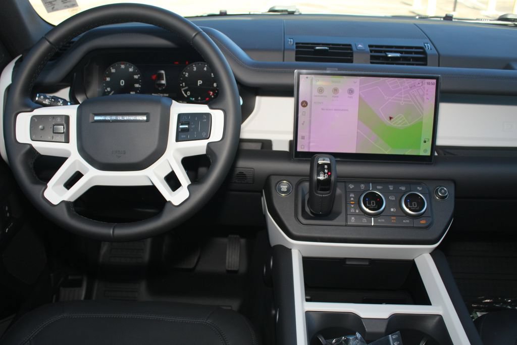 New 2025 Land Rover Defender 130 S AWD/4WD image 4