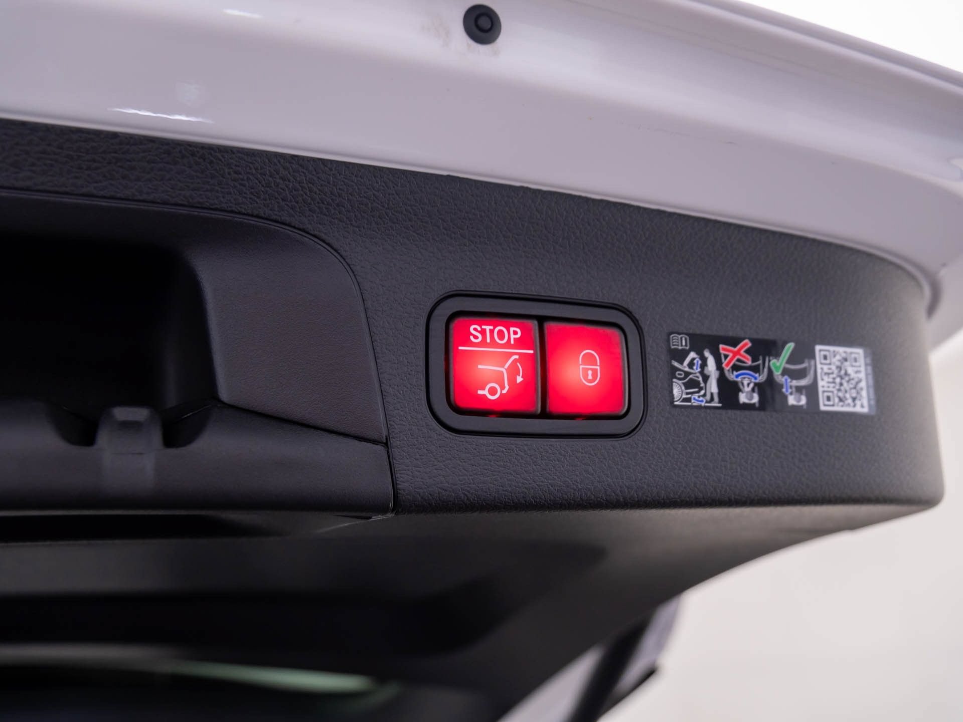 New 2026 Mercedes-Benz GLS 450 4MATIC image 37