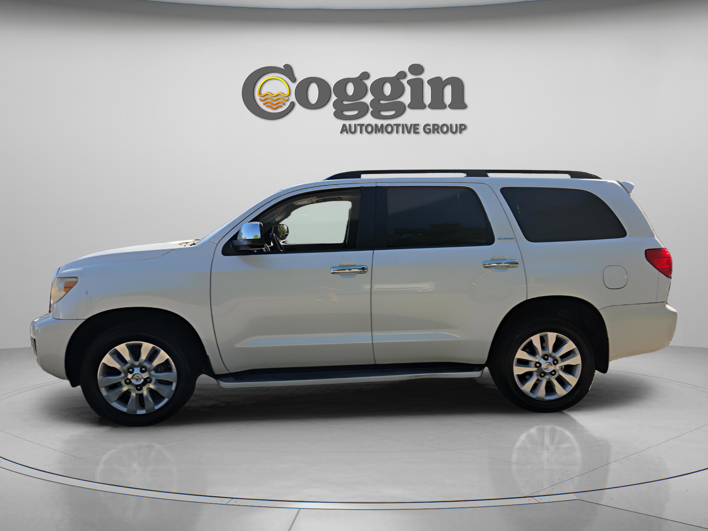 Used 2017 Toyota Sequoia Platinum image 2