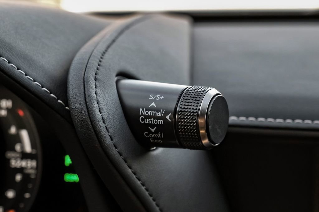 Used 2018 Lexus LC 500 Coupe w/ Touring Package image 17