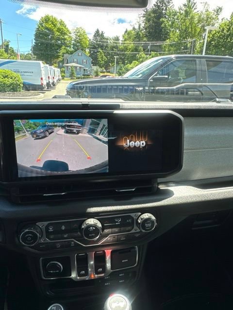 Used 2026 Jeep Wrangler Sport AWD/4WD image 34