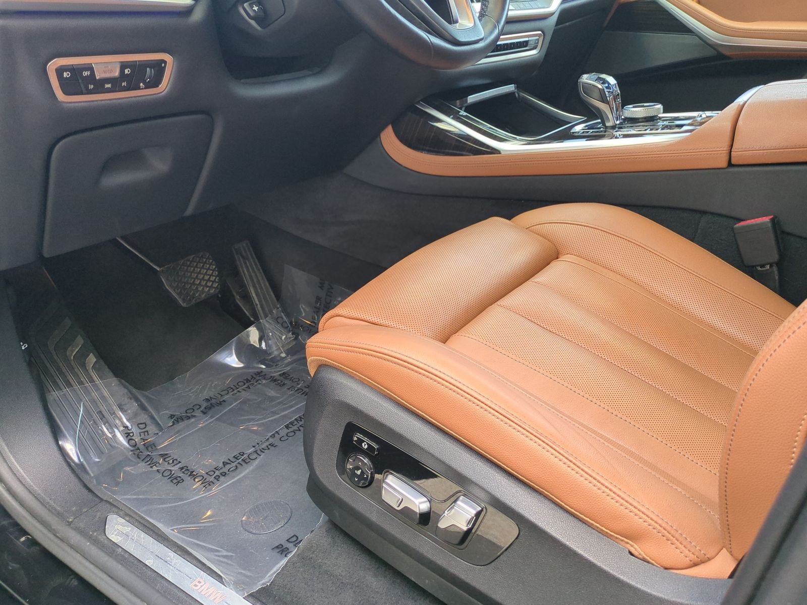 Used 2019 BMW X7 xDrive50i w/ Premium Package AWD/4WD image 15