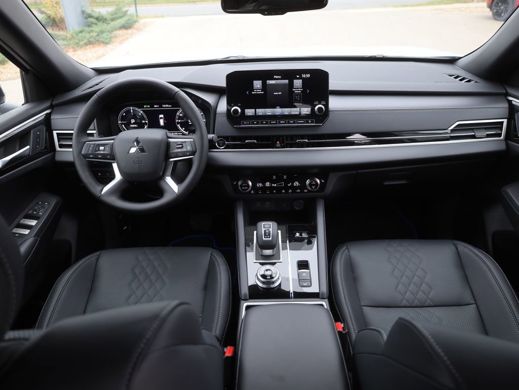 New 2025 Mitsubishi Outlander SEL Black Edition image 26