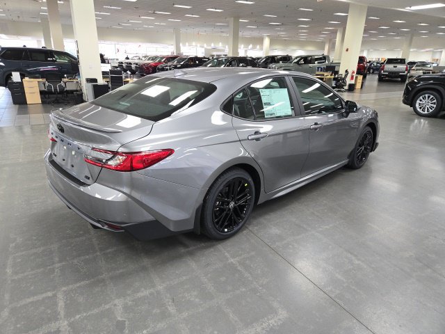 New 2027 Toyota Camry SE FWD image 5