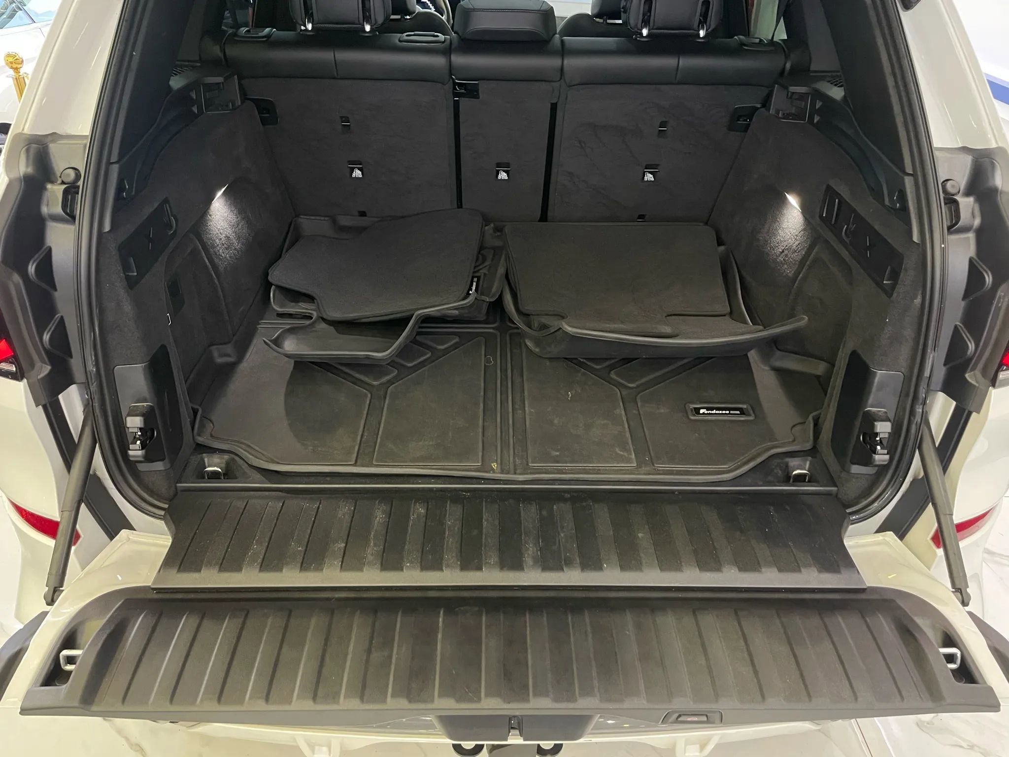 Used 2024 BMW X5 xDrive40i w/ M Sport Package image 21