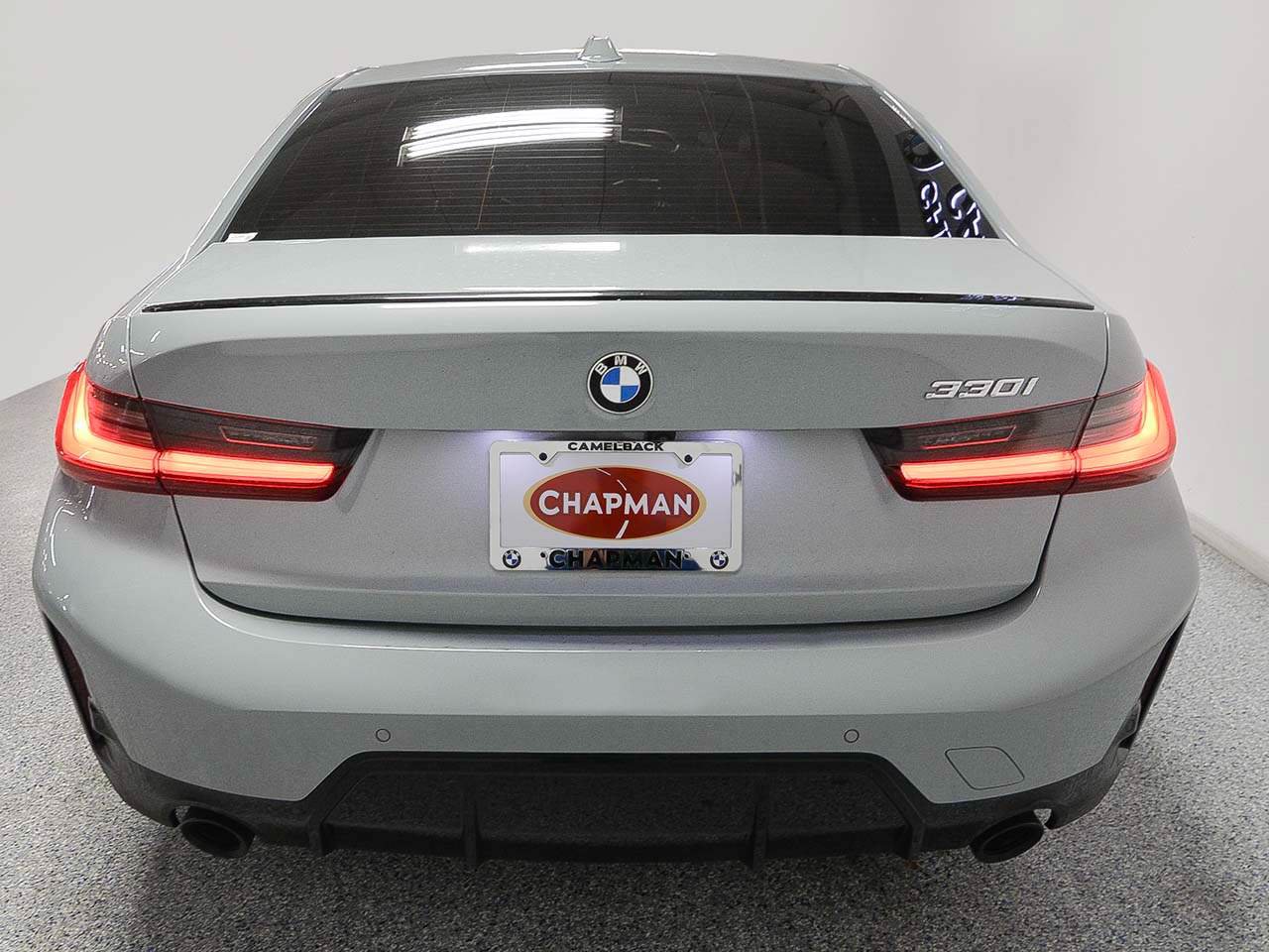 Used 2024 BMW 330i Sedan w/ M Sport Package RWD image 4
