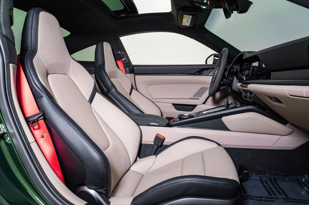 Certified 2026 Porsche 911 Carrera 4 GTS AWD/4WD image 17