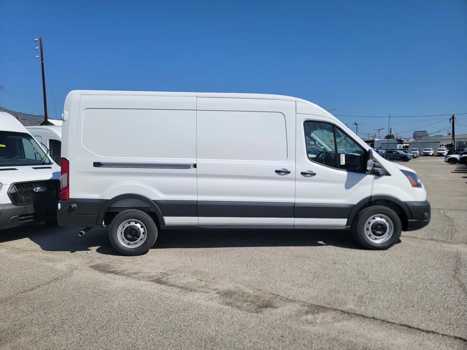 New 2026 Ford Transit 250 148 Medium Roof w/ Load Area Protection Package image 3