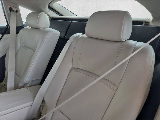 Used 2010 BMW 550i Gran Turismo RWD image 13