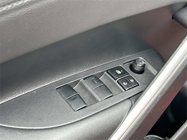 Used 2023 Toyota Corolla Cross XSE w/ Convenience Package image 19
