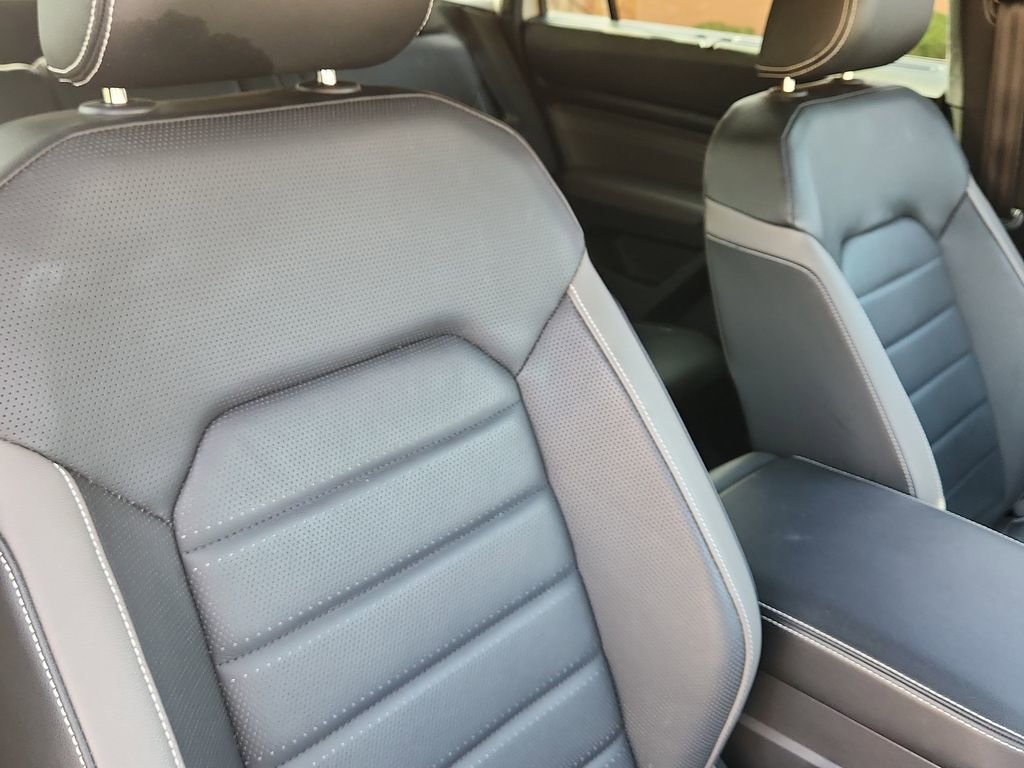 Used 2022 Volkswagen Atlas Cross Sport SEL Premium R-Line image 15