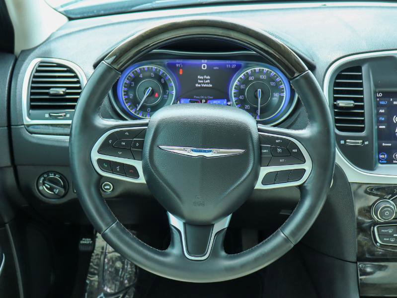 Used 2019 Chrysler 300 Limited image 15