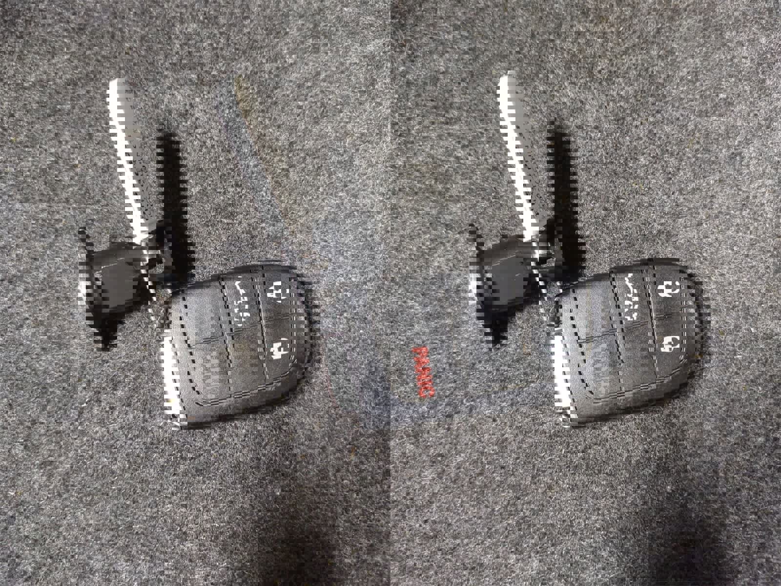 Certified 2023 Chrysler 300 Touring image 33