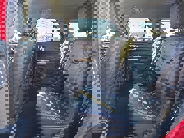 Used 2022 Ford Explorer XLT w/ Equipment Group 202A image 12