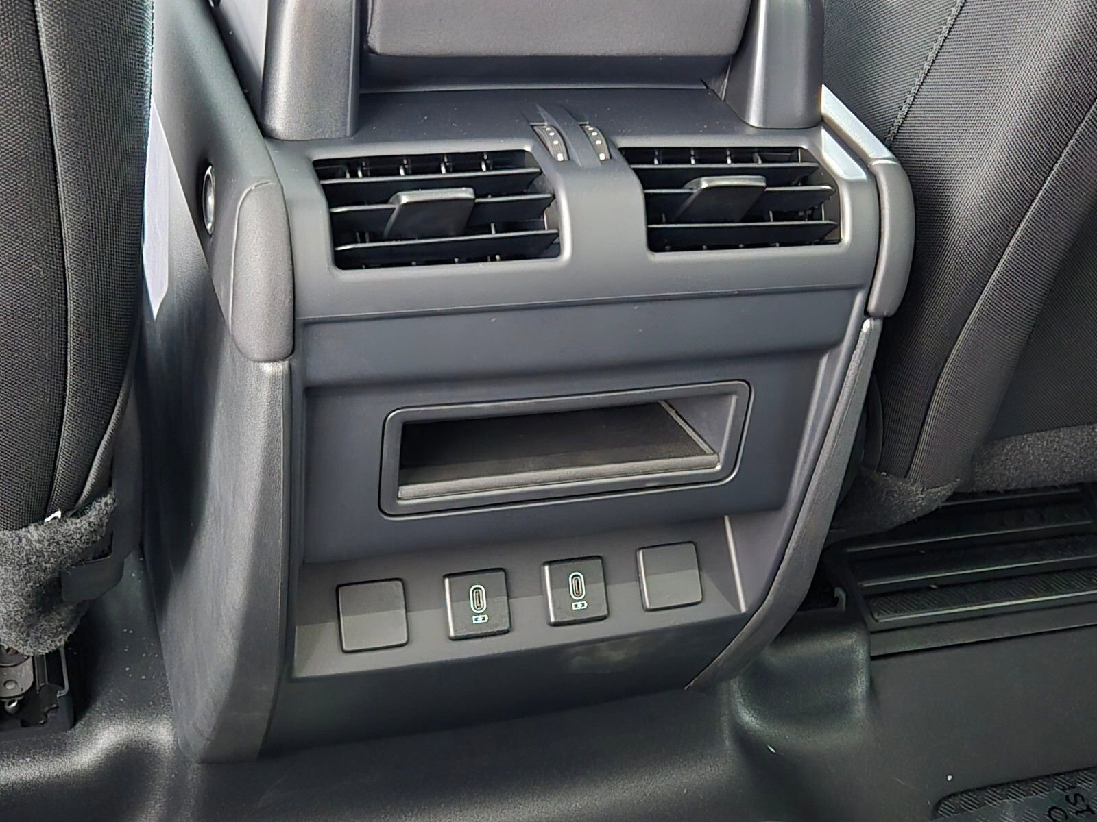 New 2026 Land Rover Defender 110 S AWD/4WD image 14