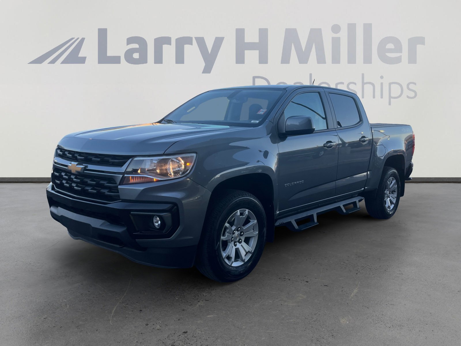 Used 2022 Chevrolet Colorado LT w/ LT Convenience Package image 1