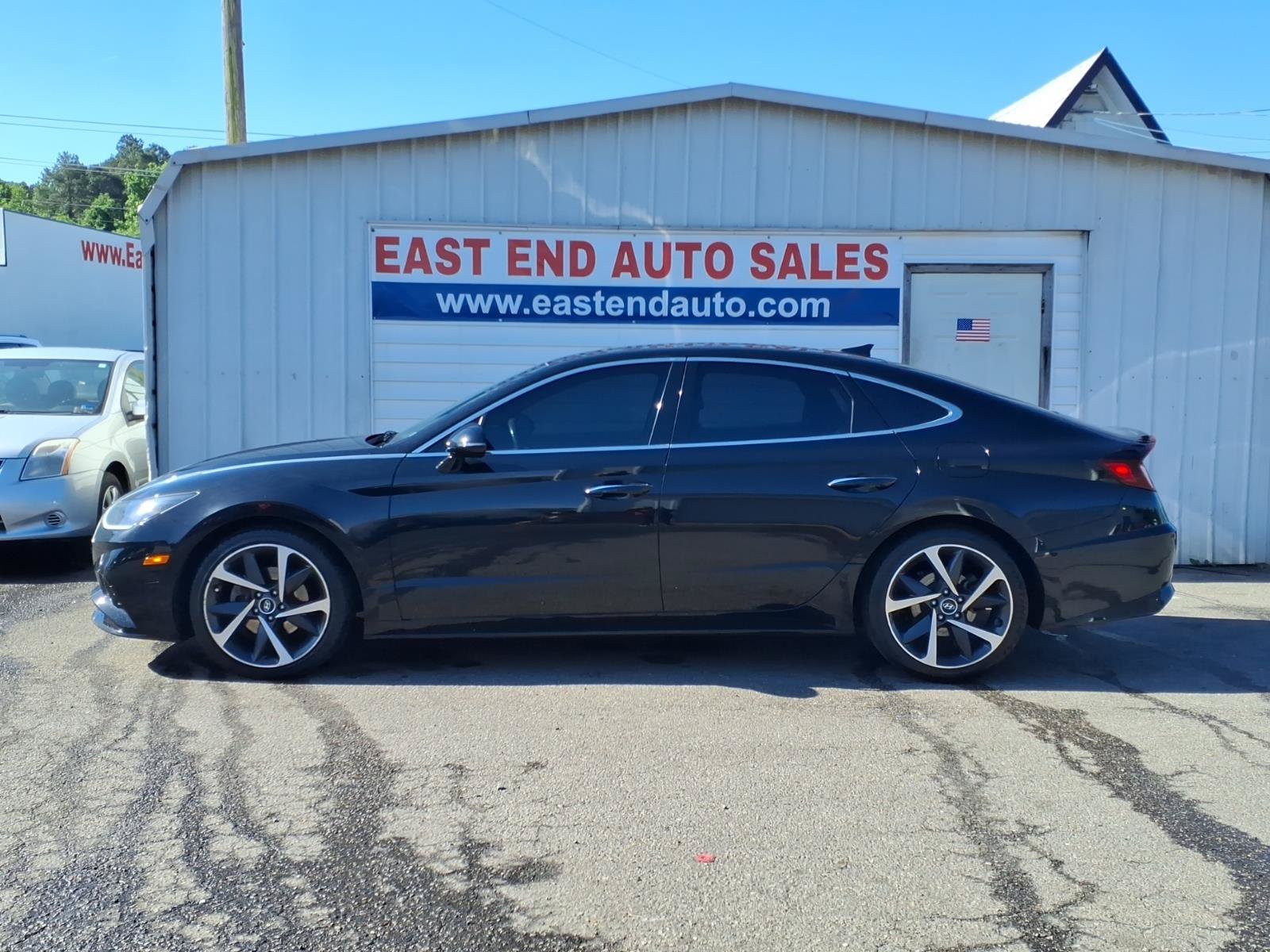 Used 2021 Hyundai Sonata SEL Plus FWD image 2