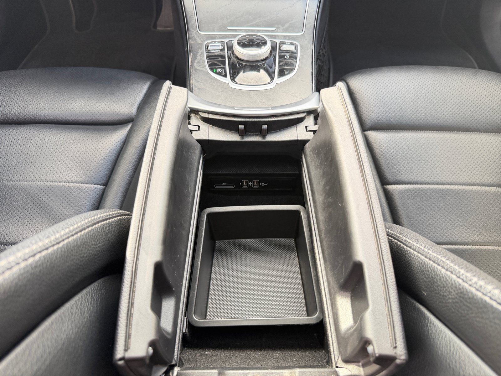 Used 2018 Mercedes-Benz C 300 Sedan image 20